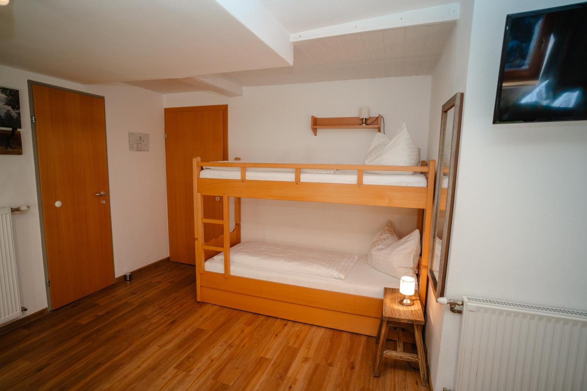 Ertlschweigerhaus Pension - Appartements - Zimmer Donnersbach Eksteriør bilde