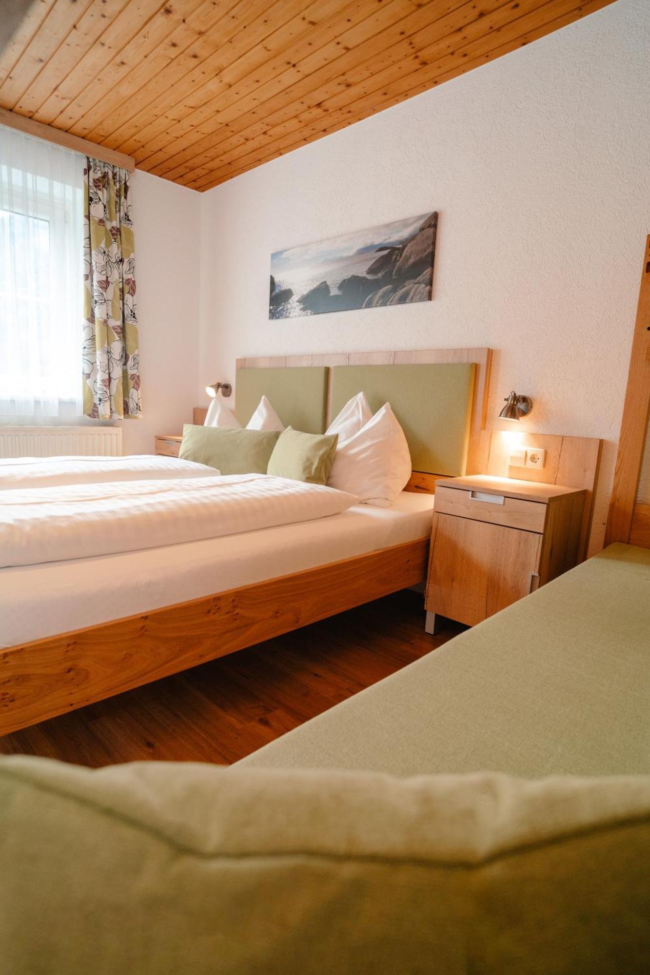Ertlschweigerhaus Pension - Appartements - Zimmer Donnersbach Eksteriør bilde