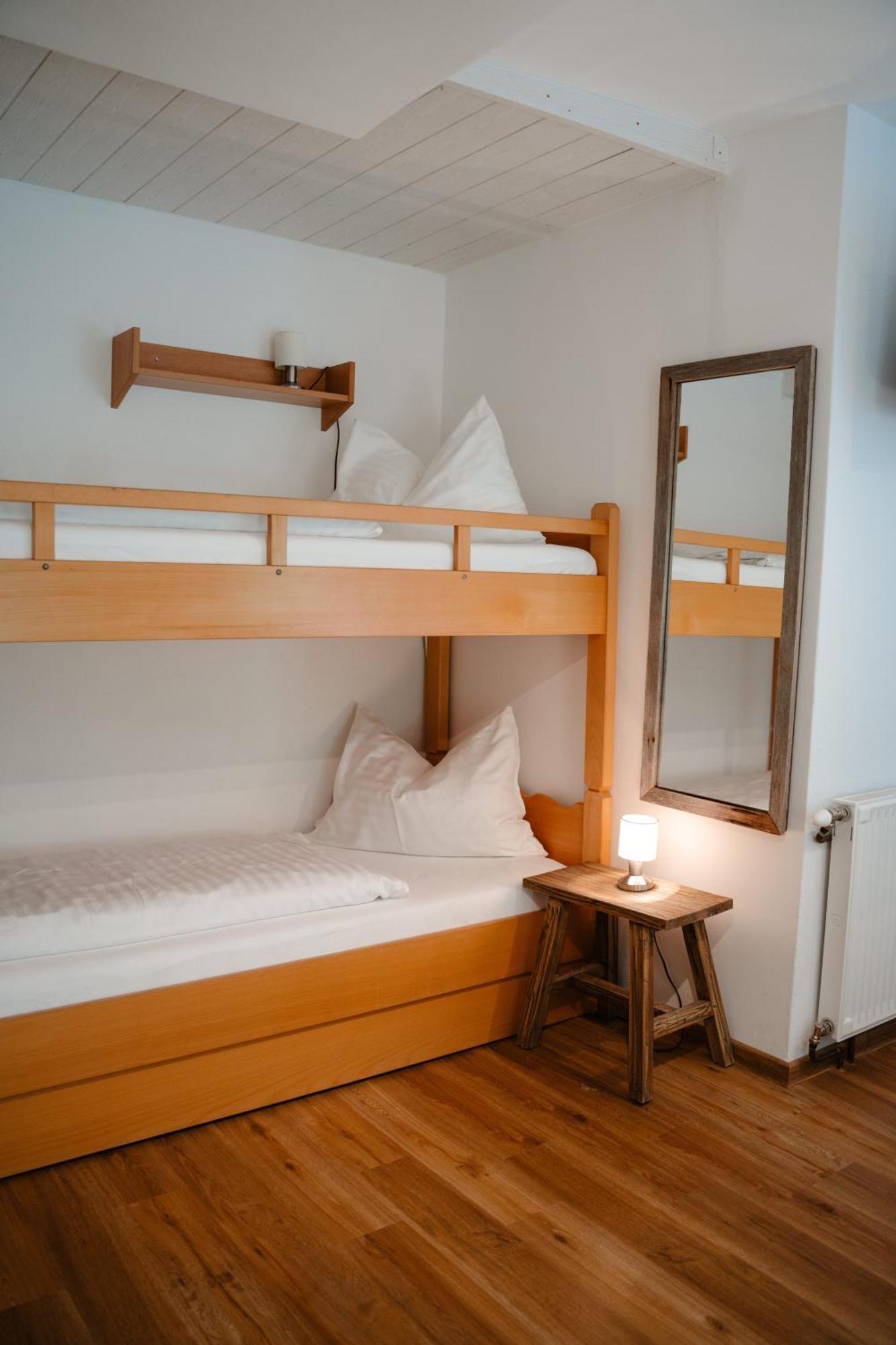 Ertlschweigerhaus Pension - Appartements - Zimmer Donnersbach Eksteriør bilde