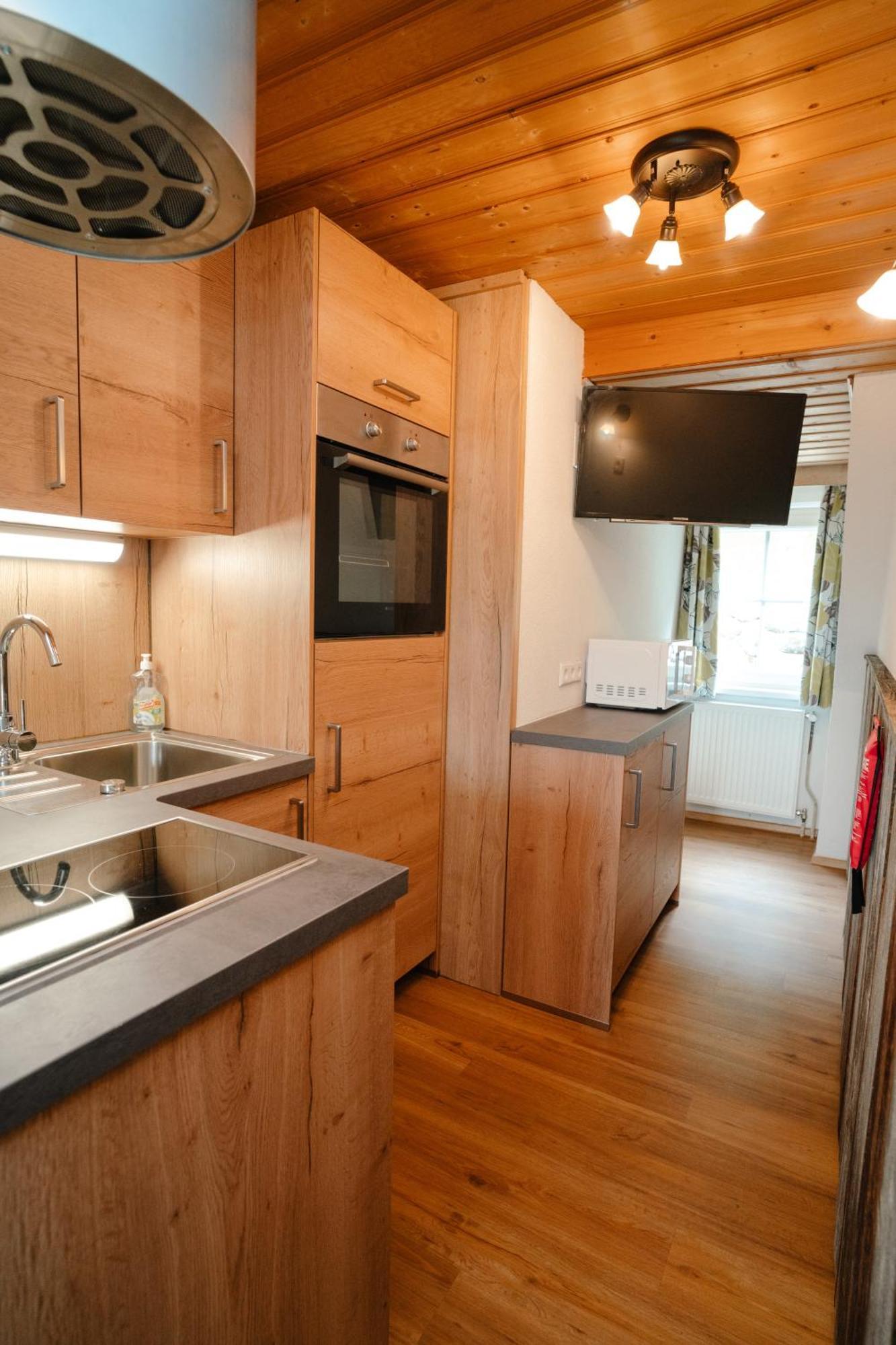 Ertlschweigerhaus Pension - Appartements - Zimmer Donnersbach Eksteriør bilde