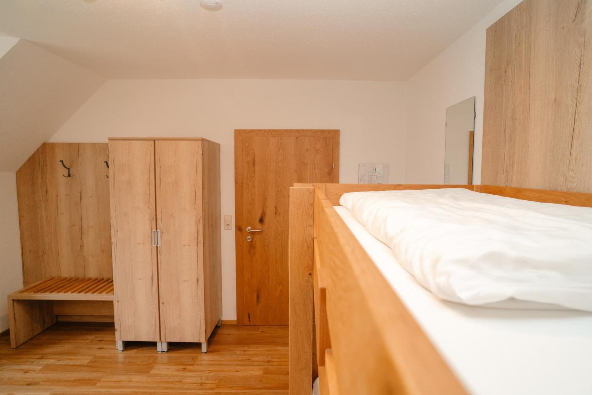 Ertlschweigerhaus Pension - Appartements - Zimmer Donnersbach Eksteriør bilde