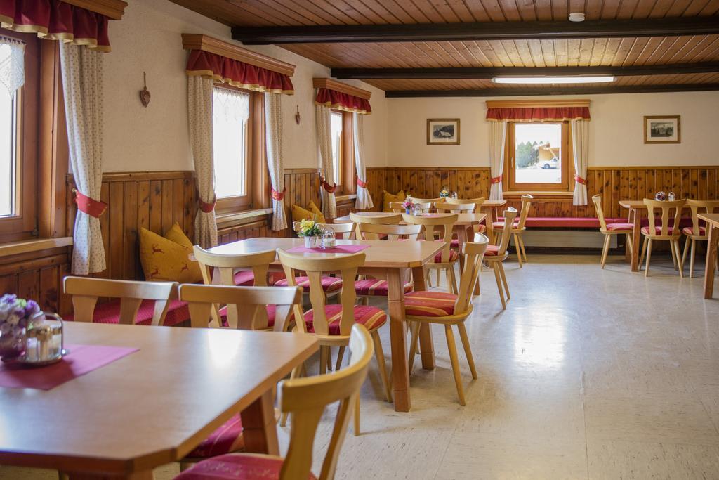 Ertlschweigerhaus Pension - Appartements - Zimmer Donnersbach Eksteriør bilde