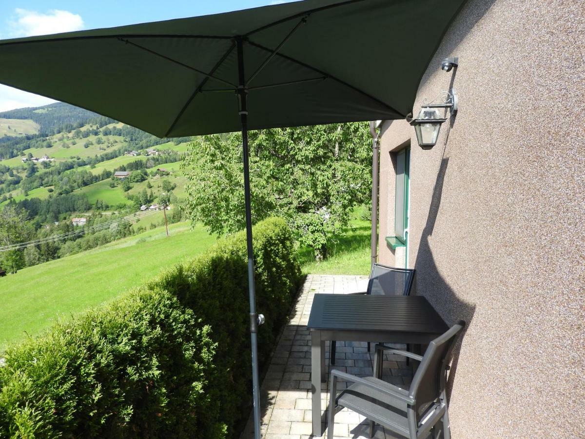 Ertlschweigerhaus Pension - Appartements - Zimmer Donnersbach Eksteriør bilde